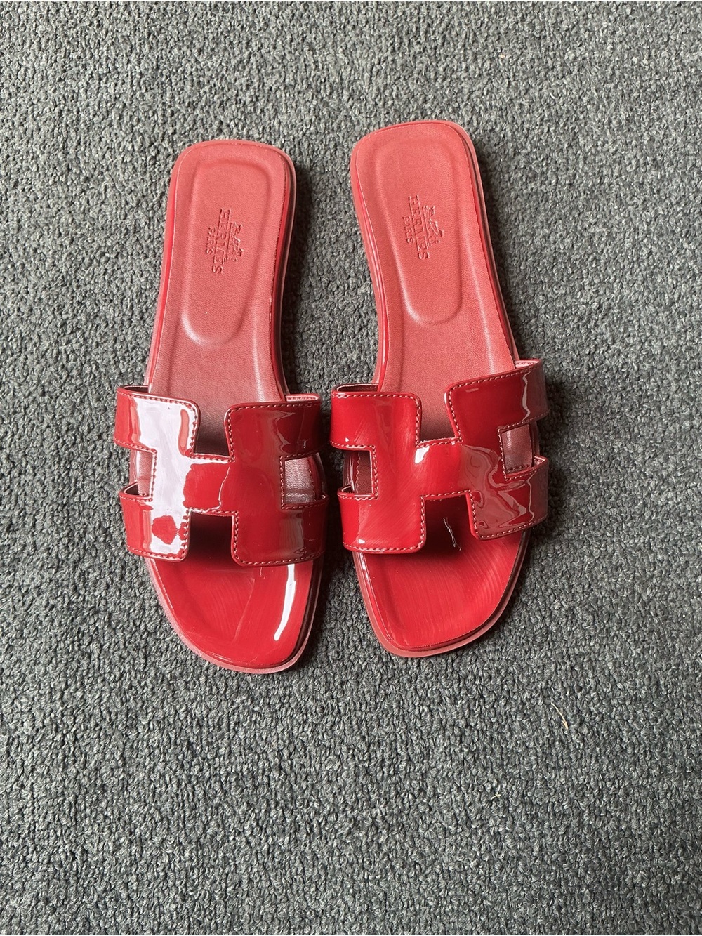 Hermès  Burgundy Red Patent Slide Sandals - Women